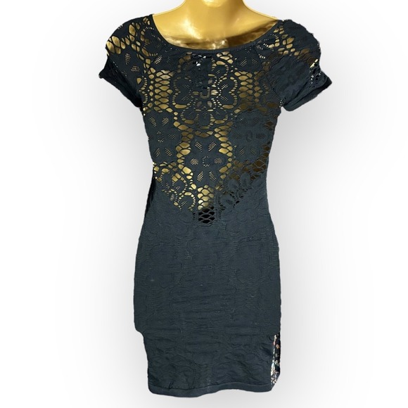 Black Lace Cutout Bodycon Mini Dress Petite PS Cap Sleeve LBD Party bebe - Picture 2 of 7